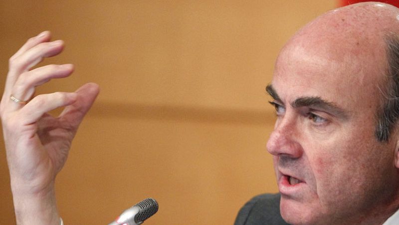 De Guindos anuncia que la reforma financiera abaratará los precios de la vivienda
