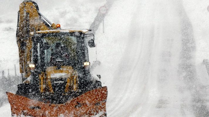 Telediario 1 - Telediario 2 en 4' - 02/02/12