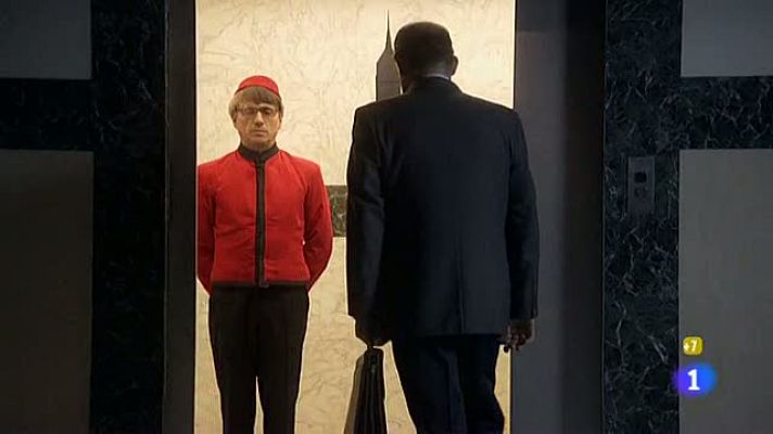 La hora de José Mota - Botones en el ascensor