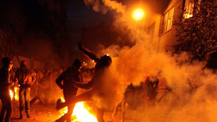 Telediario 1 - Fuertes disturbios en Siria