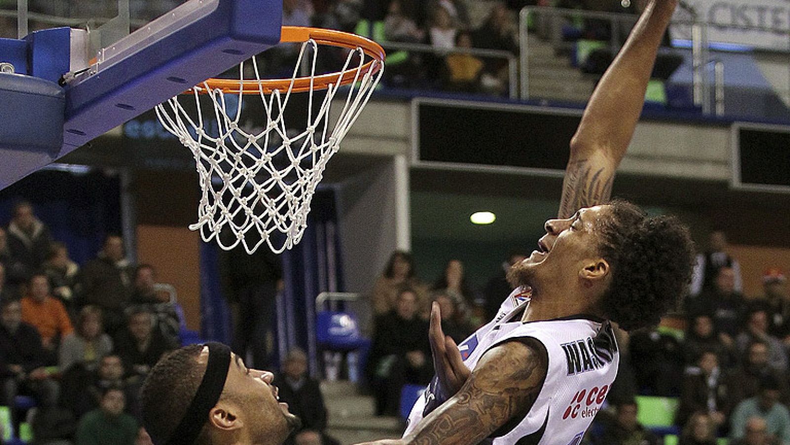 Repasa las tres jugadas más destacadas en la 19ª jornada de la Liga Endesa, en el que el Barça Regal se ha colocado líder tras la derrota del Real Madrid.