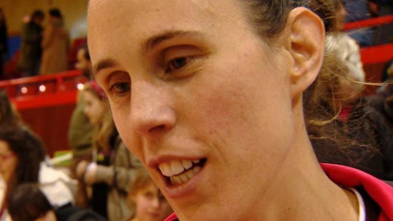 Amaya Valdemoro vuelve a las canchas