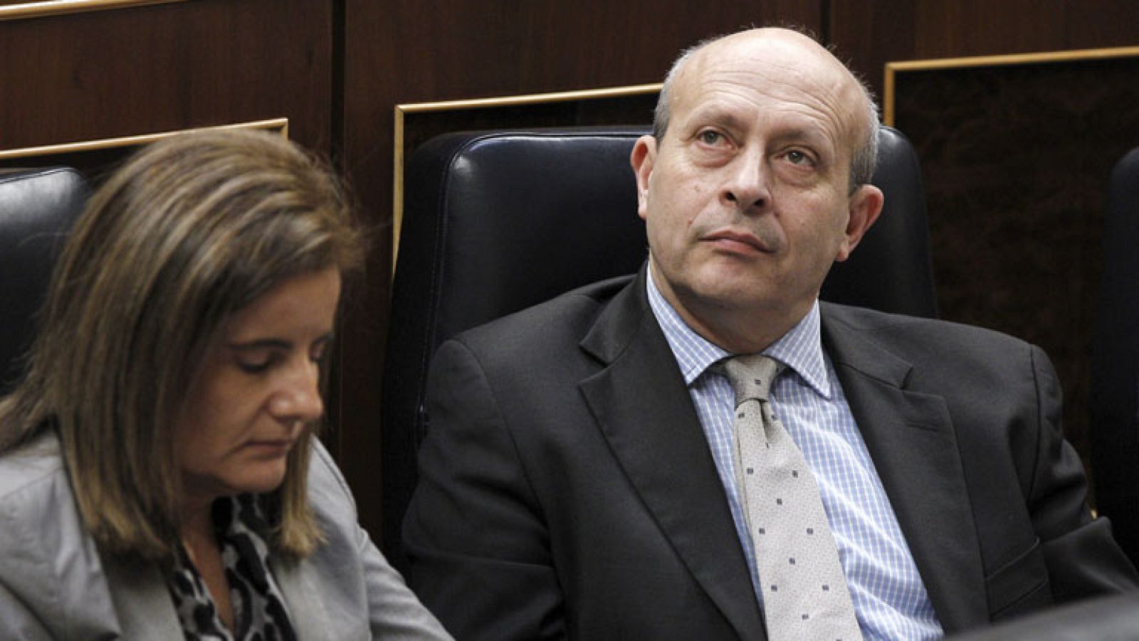 Sigue el debate sobre el cambio de temarios en las oposiciones a profesores decidido por el Gobierno