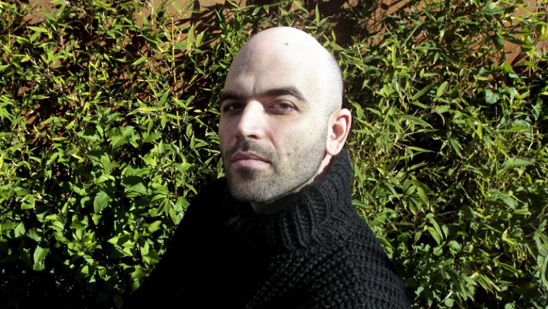 Roberto Saviano nos invita en su último libro a conocer cómo funciona la compra de votos en Italia