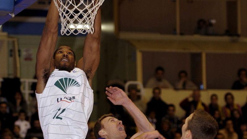Blancos de Rueda 76-83 Unicaja