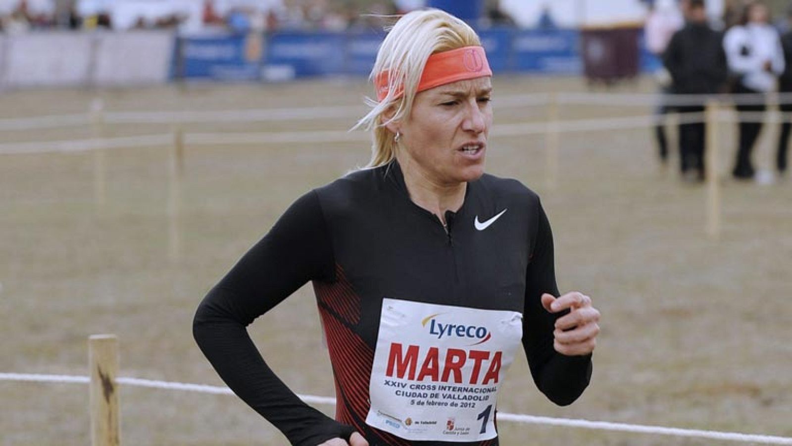 Marta Domínguez, segunda en el campo a través de Cáceres | Ver