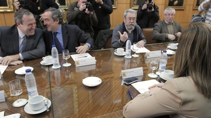 Telediario 1 - Telediario - 8.30 horas - 14/02/12