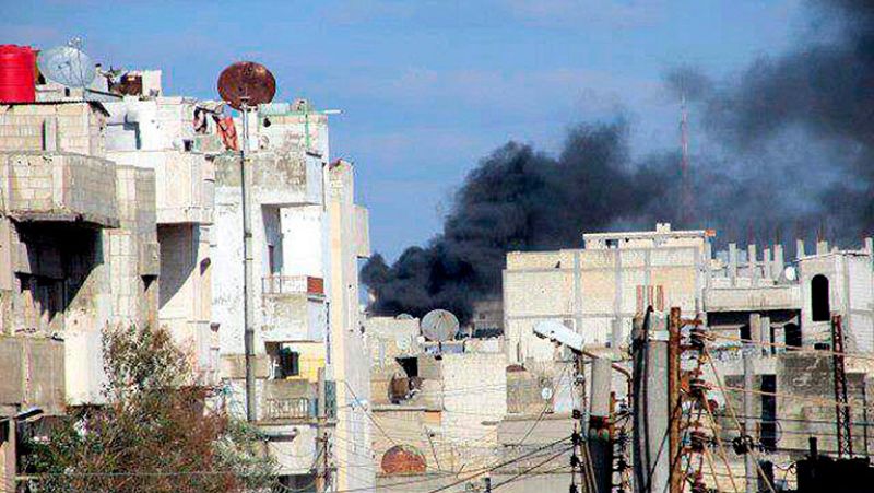 La Cruz Roja siria distribuye medicinas y alimentos en Homs pese a los bombardeos