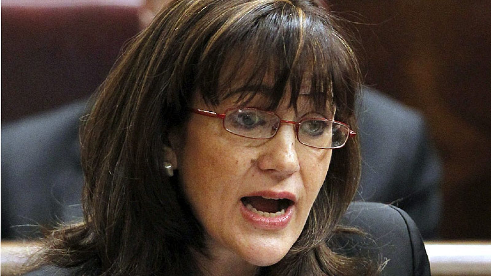 Rifirrafe entre la portavoz del grupo socialista y la portavoz del Gobierno por las medidas del Ejecutivo