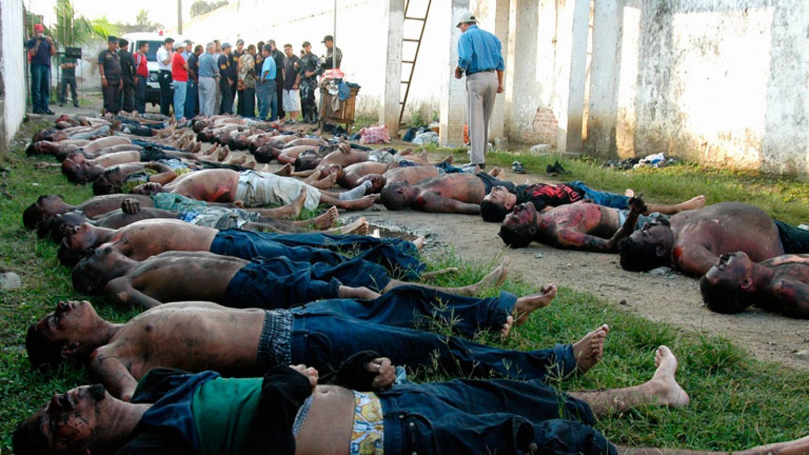 La Policía de Honduras investiga a un hombre como presunto autor del incendio de una cárcel