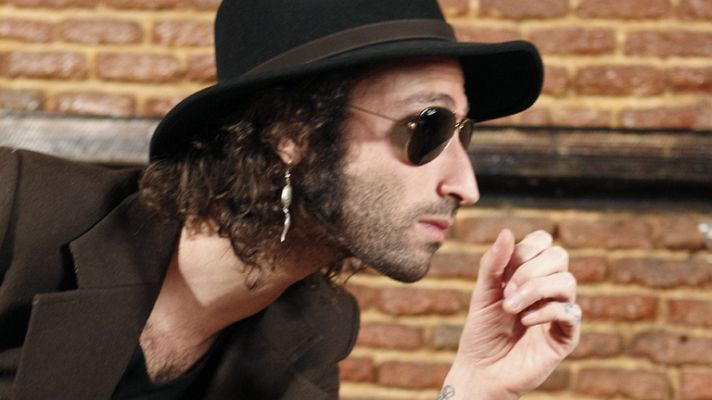 Telediario 1 - Leiva, ex Pereza, saca disco en solitario