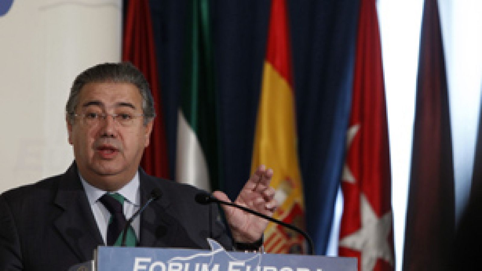 Zoido: "Los que tienen primarias, mira en el lío que andan metidos" - Los desayunos | Ver