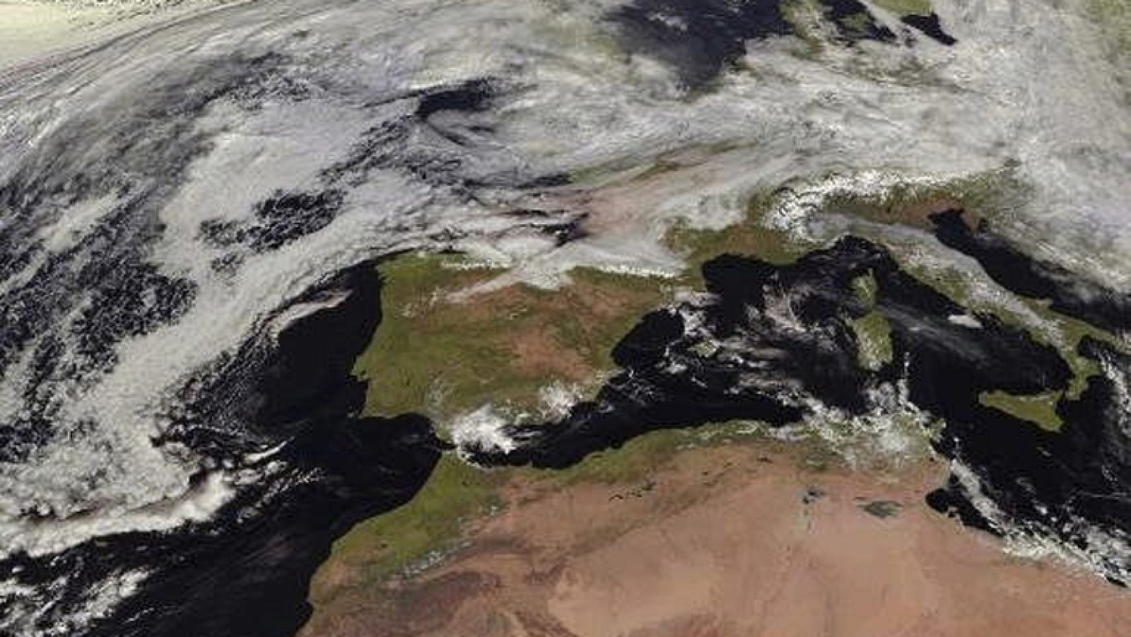 Lluvias débiles en el norte y poco nuboso en el resto de la Península