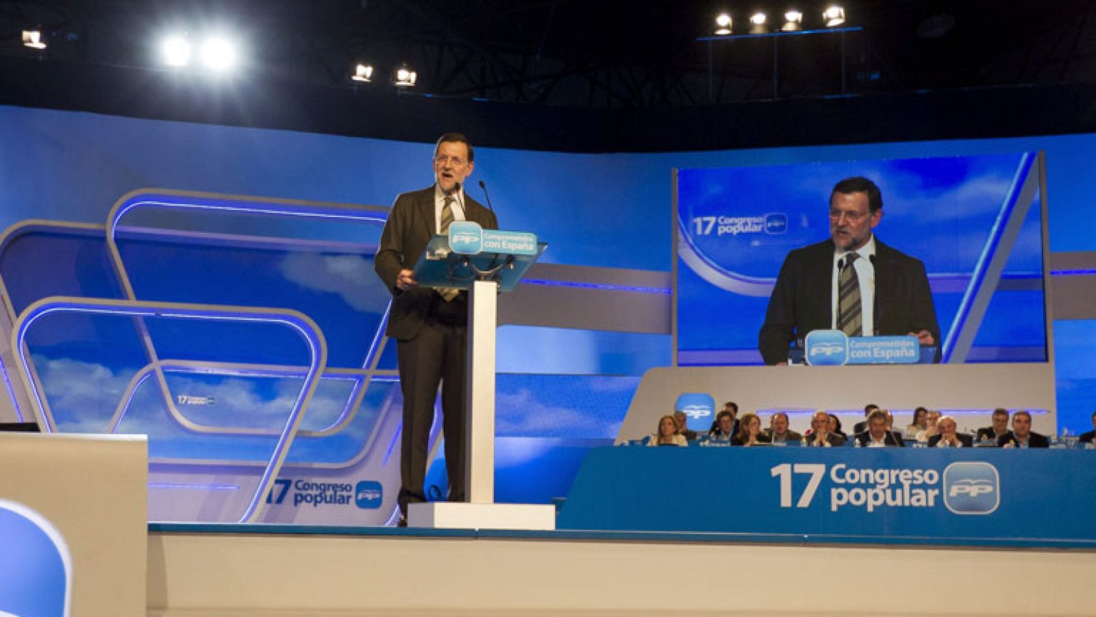 Rajoy alude a la independencia del partido y aboga por un PP "unido"