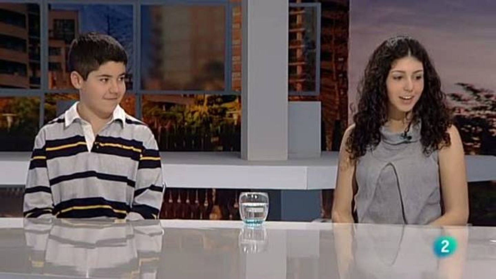 Para todos La 2  - Debate - Jóvenes científicos