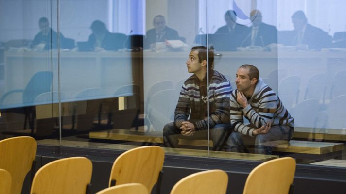 Telediario 1 - Juicio a dos presuntos etarras