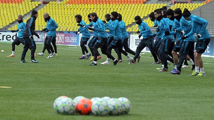 Telediario 1 - Mou pide "cabeza y ambición" para superar el frío