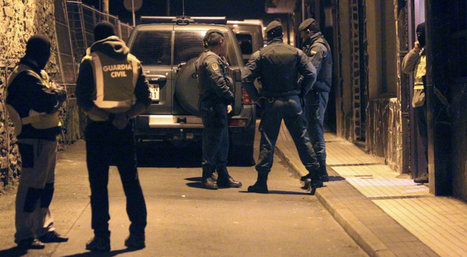 Detenidos dos presuntos miembros de ETA no fichados por la policía en Andoain | Ver