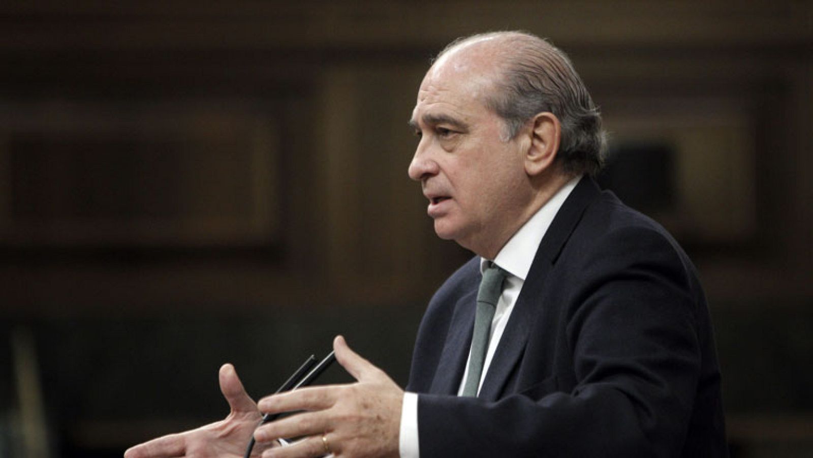 Fernández Díaz dice que cuando habla de "excesos" se refiere a "los que cometen los radicales" - Informativo 24h | Ver