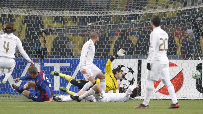 Telediario 1 - El CSKA empata al Madrid en el descuento