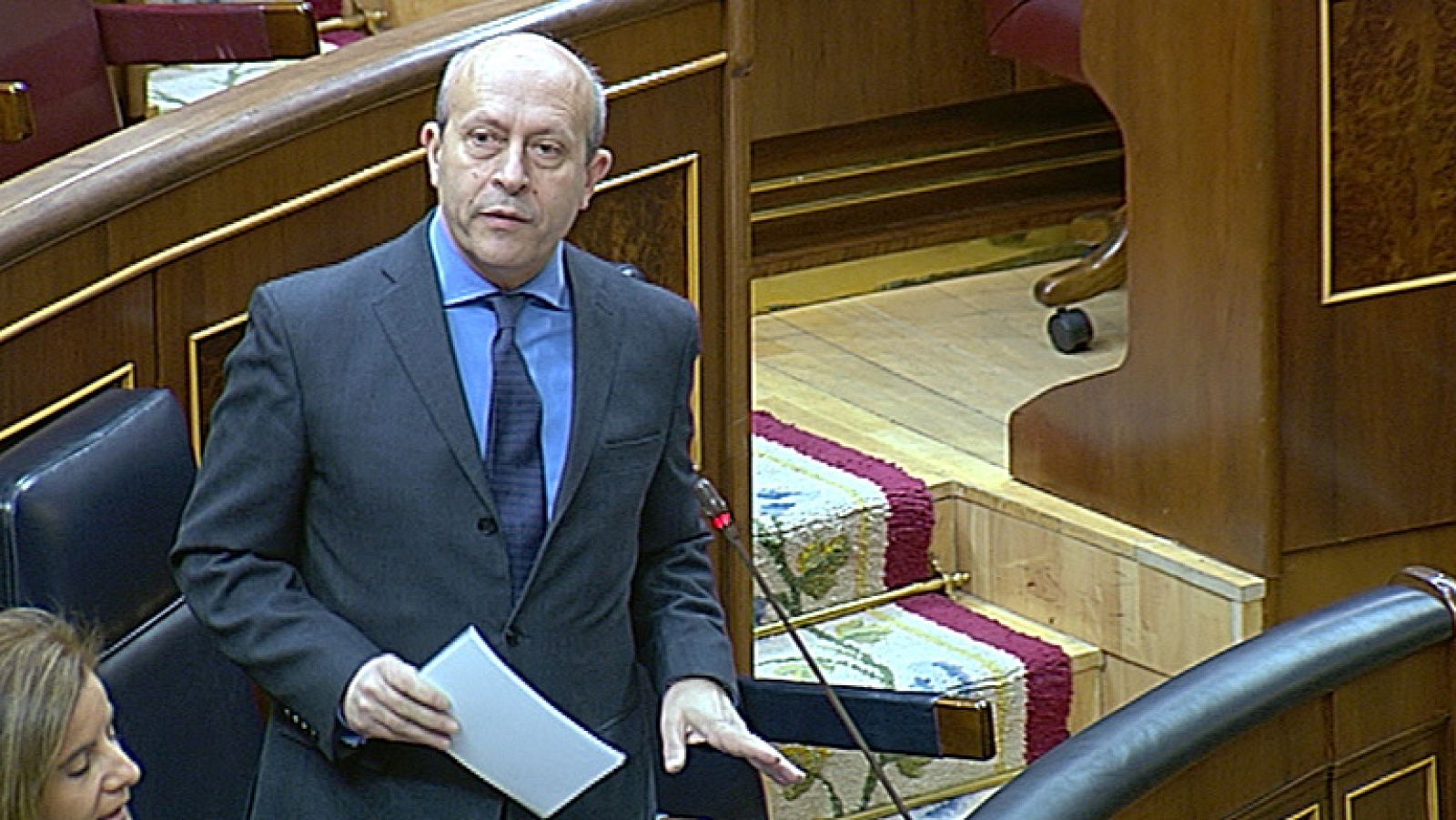 Rifi-rafe en el Congreso por la actuación policial en Valencia