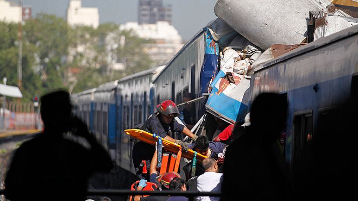 Telediario 1 - Accidente de tren en Argentina