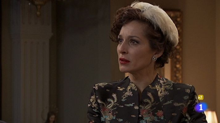 Amar en tiempos revueltos - Rubik hace temblar de miedo a Angi