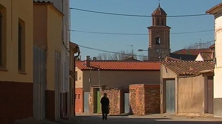 Telediario 1 - Teruel intenta repoblar pueblos