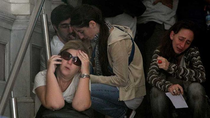 Telediario 1 - Los argentinos piden responsabilidades por el accidente de tren de Buenos Aires