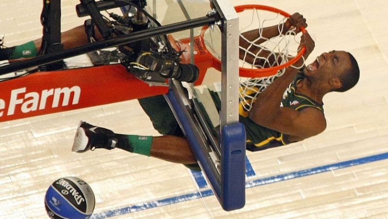 Espectáculo de mates y triples en el All Star de la NBA