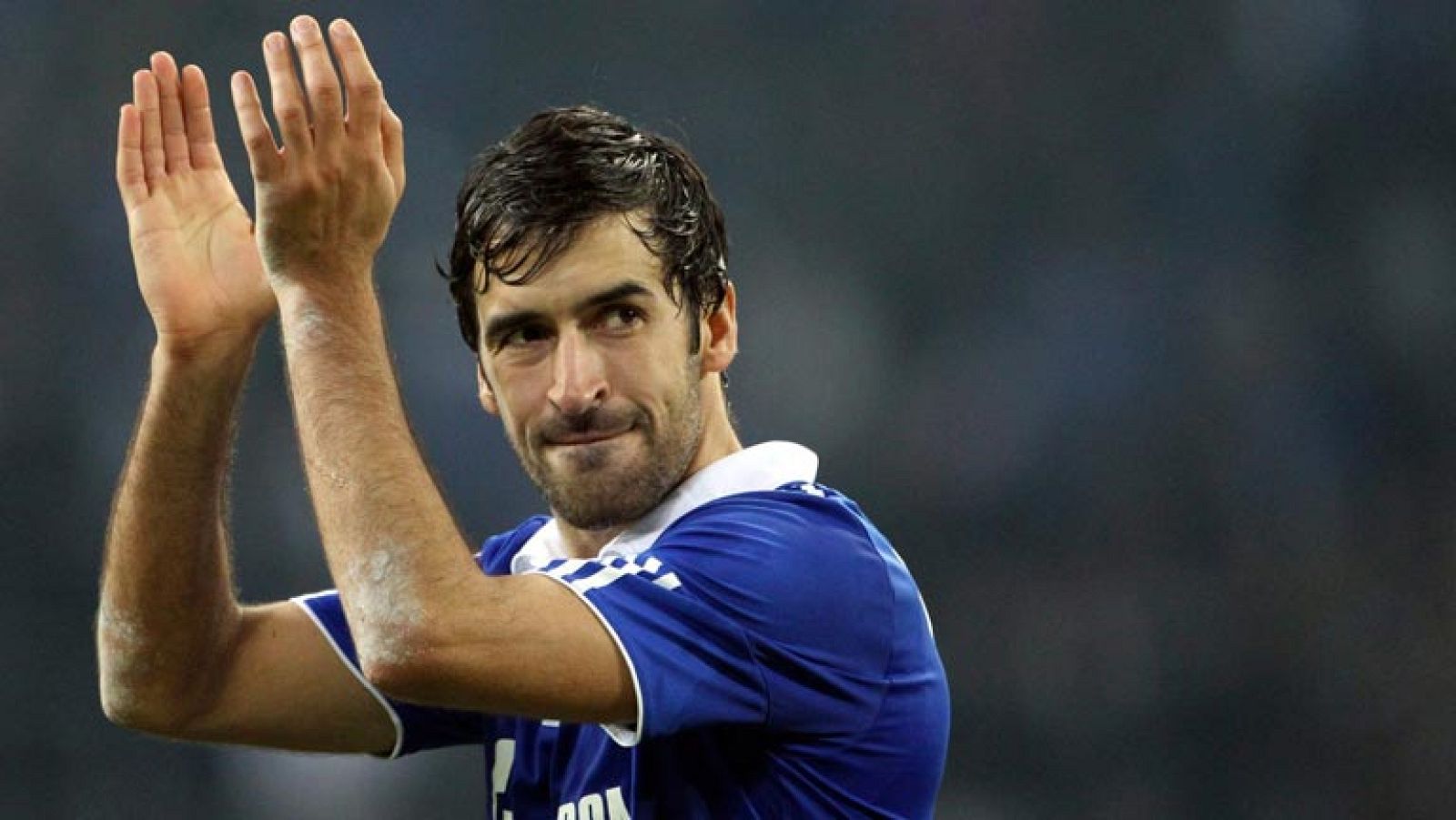 Raúl encabeza el fútbol europeo contra el hambre - Los desayunos | Ver