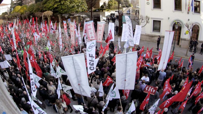 Galicia y Castilla y León han aprobado nuevas medidas temporales para funcionarios