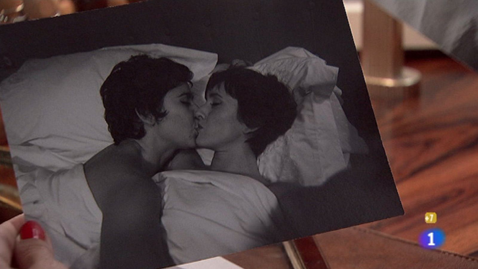 Amar - Narciso consigue pruebas contra Ana y Teresa