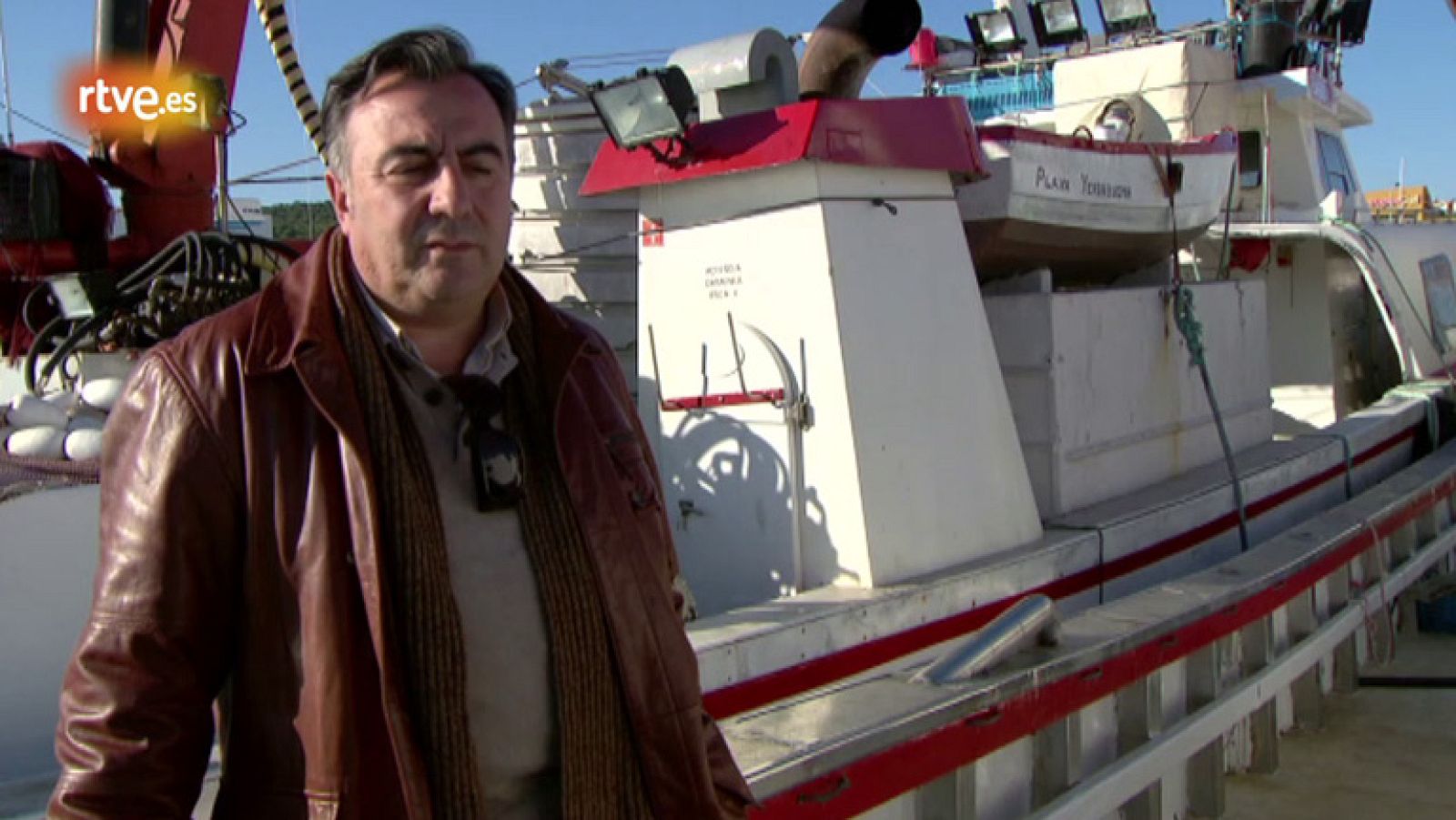 Armadores sorprendidos - Crónicas | Ver