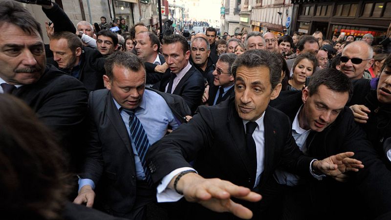 Sarkozy considera "deseable" el acercamiento de presos - Informativo 24h | Ver