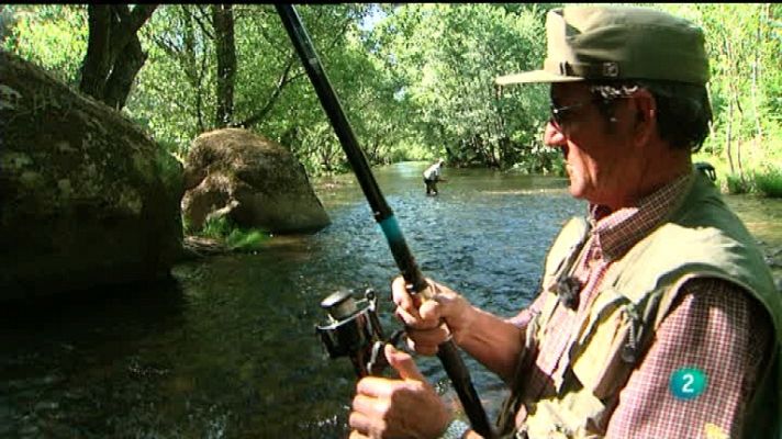 Jara y sedal - El remonte del Barbo en el Ibor