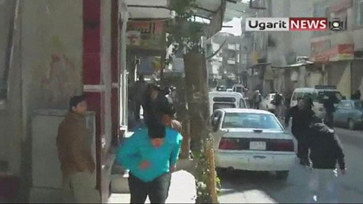  - China pide diálogo en Siria