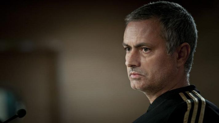 Telediario 1 - Mourinho defiende a Higuaín