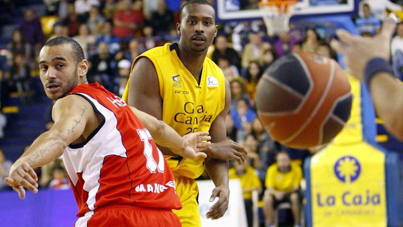 El Assignia Manresa ha logrado una importante victoria en la difícil cancha del Gran Canaria, en la que se ha impuesto por 14 puntos espoleado por los puntos de Doellman y Asselin.