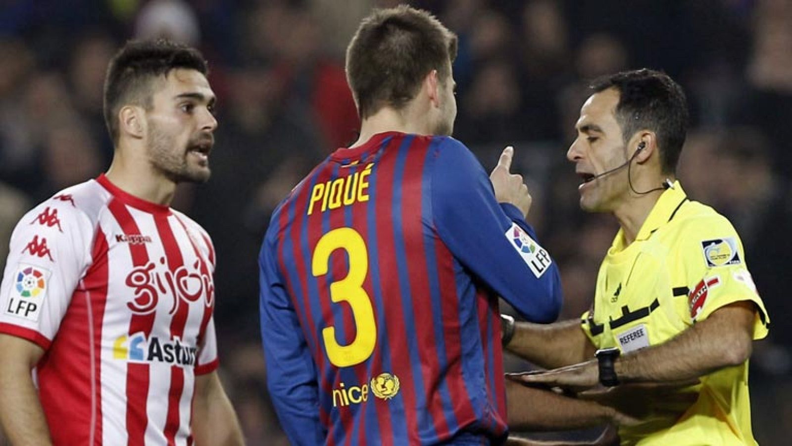 Los árbitros van a denunciar a Piqué | Ver