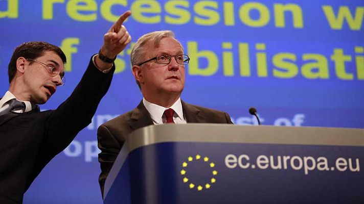 Informativo 24h - Bruselas considera "grave" el nuevo déficit fijado por Rajoy y amenaza con sanciones