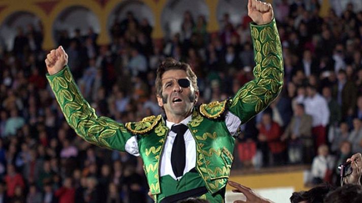 +Gente - Padilla, a hombros en Olivenza