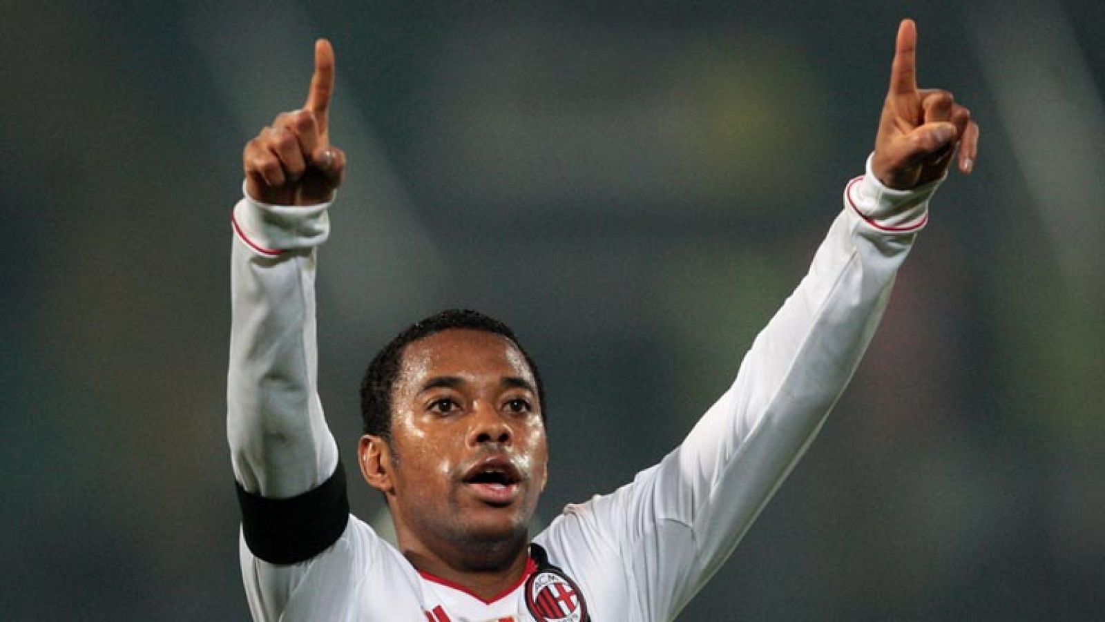 El jugador brasileño del AC Milan conoce bien el campo del Arsenal ya que jugó en la Premier antes de recalar en el equipo italiano. Robinho marcó en la victoria del Manchester City FC por 3-0 en casa ante el Arsenal en noviembre de 2008.