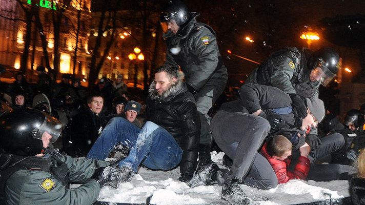 Telediario 1 - Fraude electoral en Rusia