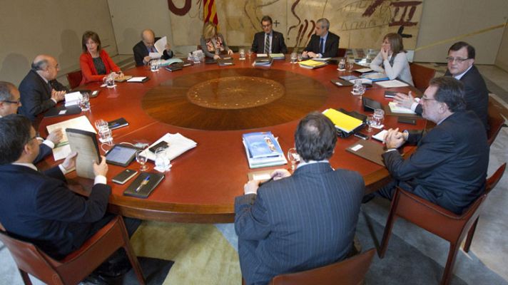 Telediario 1 - El déficit de CC.AA. es inamovible