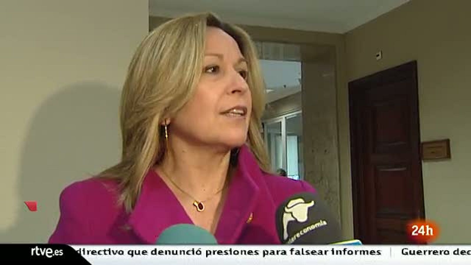 La oposición arremete contra Gallardón por sus ataques a la mujer por el aborto - Informativo 24h | Ver