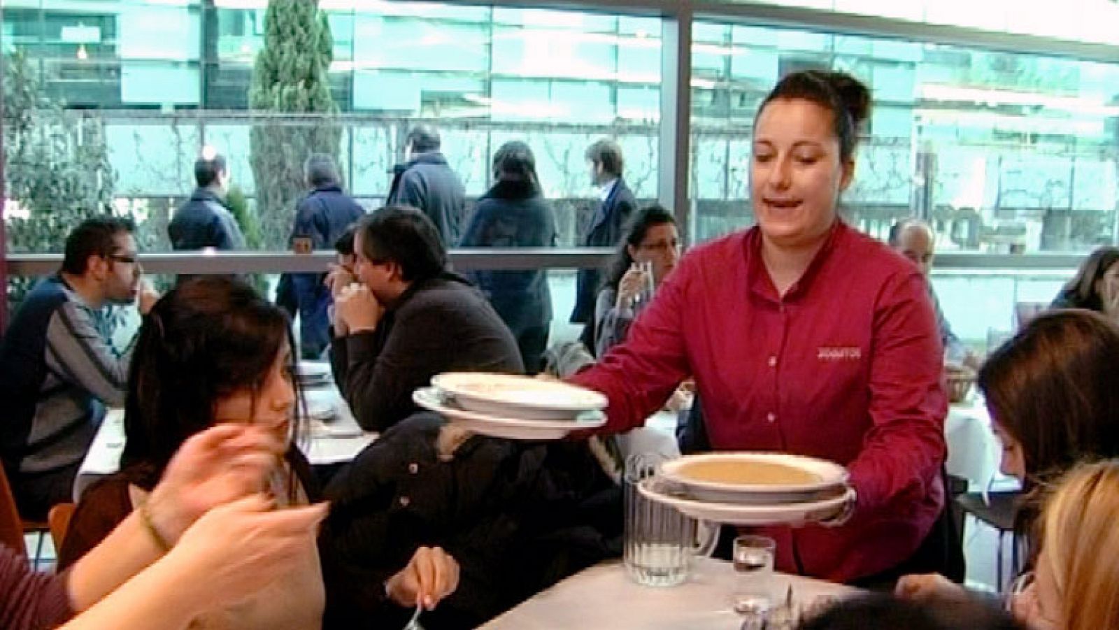 Comando Actualidad - Mi negocio funciona - Restaurante y oficinas, clientela asegurada