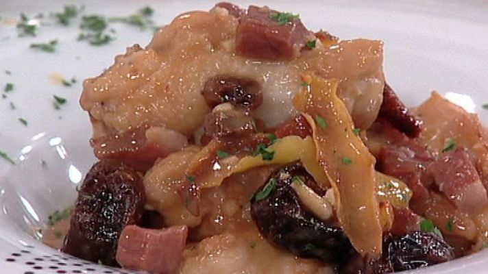 RTVE Cocina - Pollo al vino blanco con ensalada d