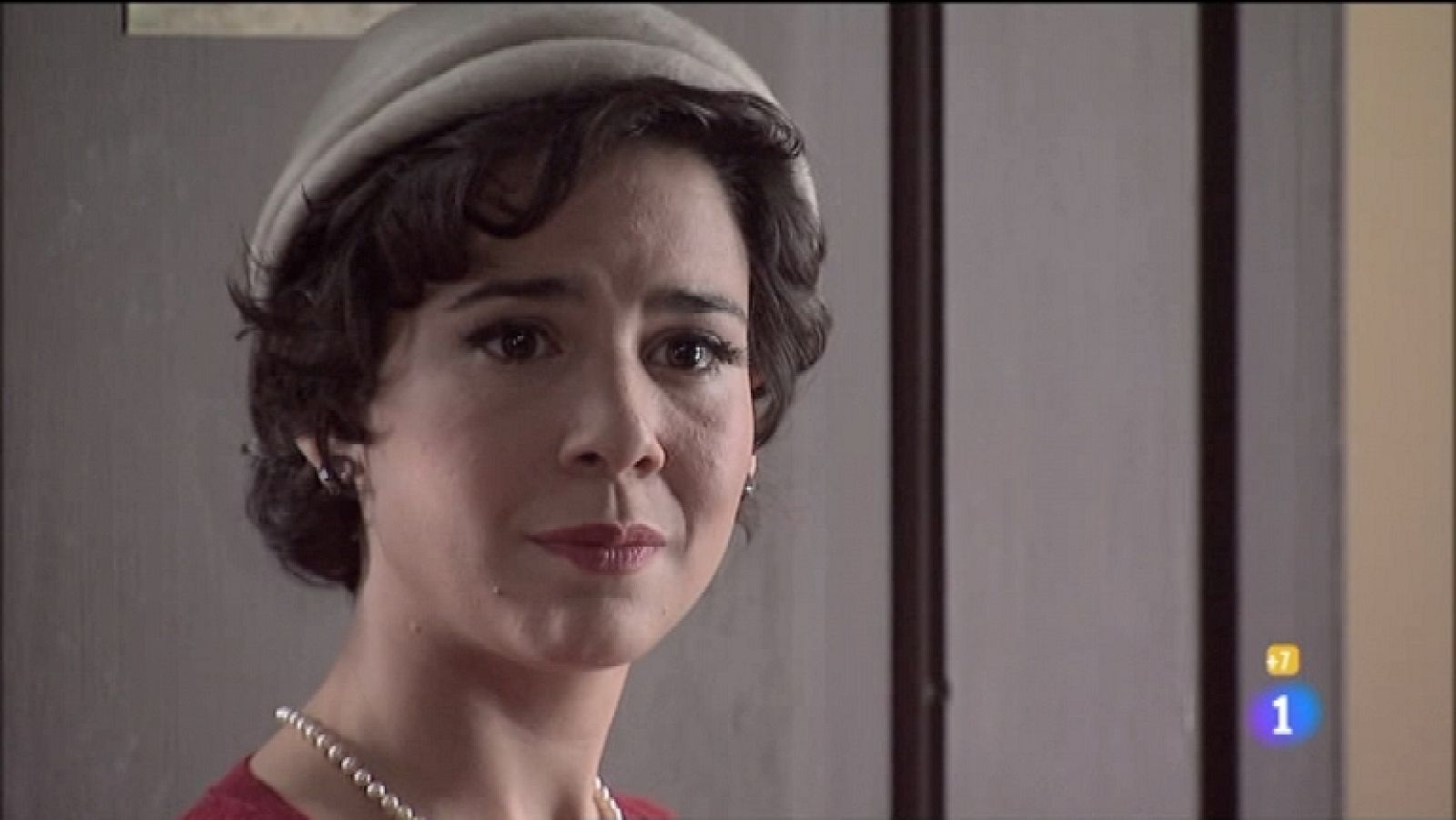 Amar en tiempos revueltos - T7 - Capítulo 129 - Ana y Teresa se despiden de los amigos del barrio antes de volver a Santander - Ver ahora