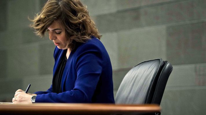 Telediario 1 - El Gobierno aprueba atenuar el impacto social de los desahucios.